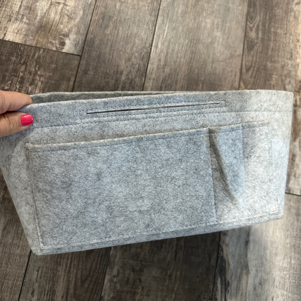 Gray Felt Bag Organizer - Picture 3 of 6